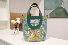Picture of Hermes Handbags _SKUfw236182529fw